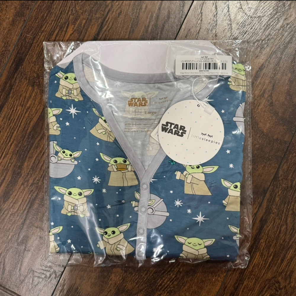 Little Sleepies Grogu Women’s Short Sleeved Pajama Top